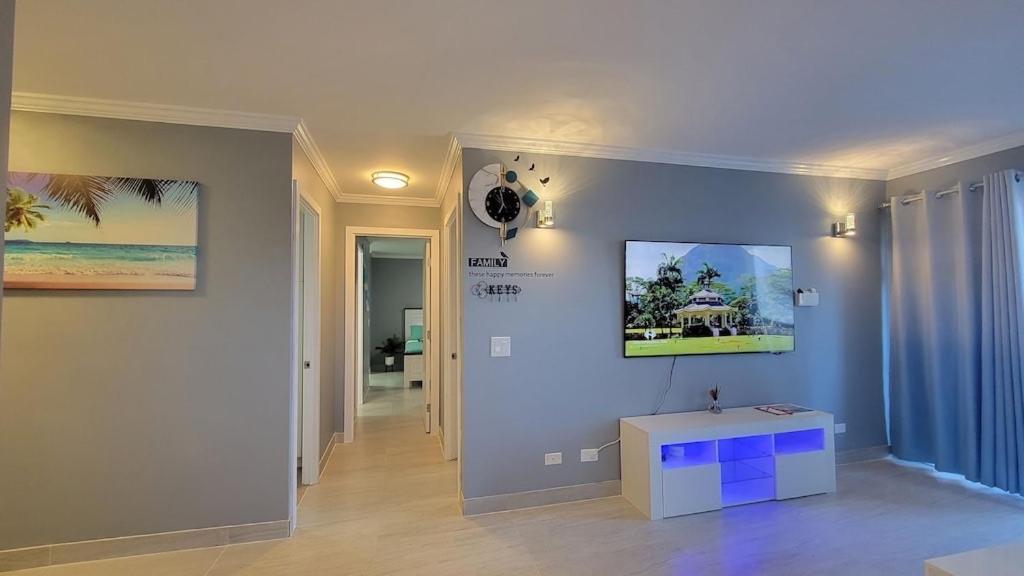 Waikiki Condo 2 Bedrooms 2 Bathrooms With 1 Free Parking Space Хонолулу Екстериор снимка